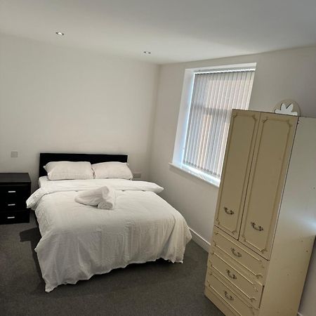 2 Bedroom Apartment In Doncaster City Centre Экстерьер фото