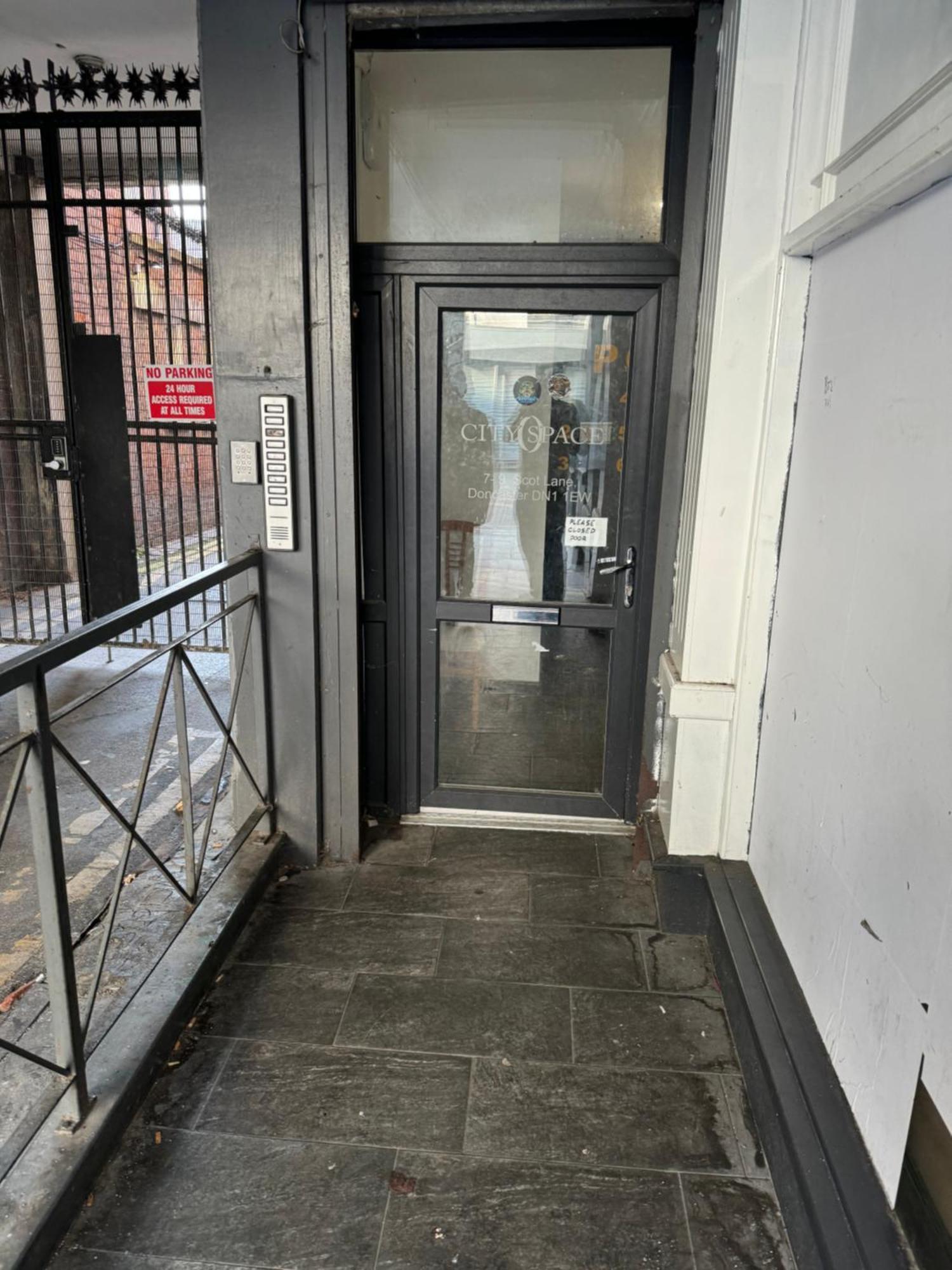 2 Bedroom Apartment In Doncaster City Centre Экстерьер фото