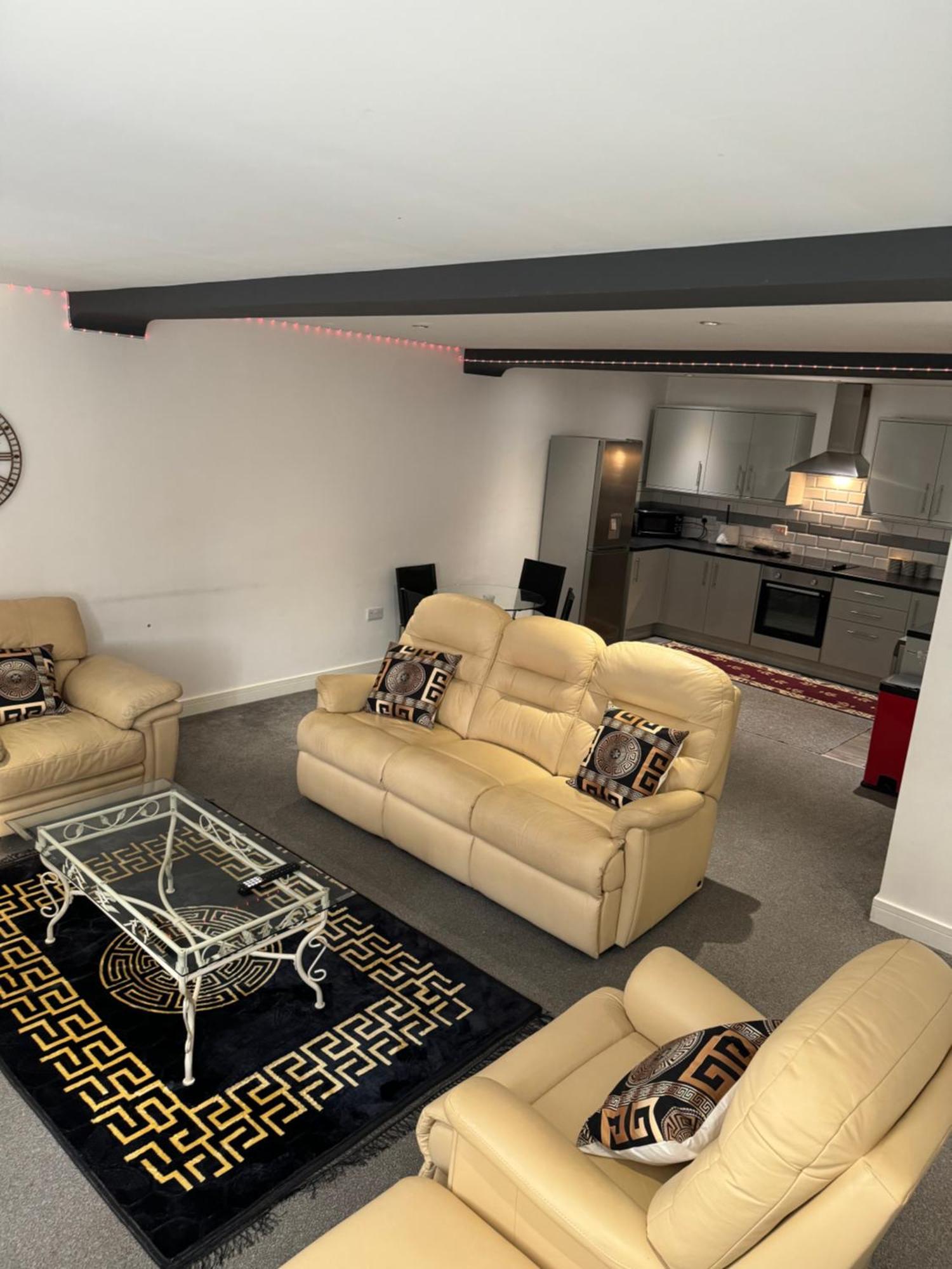 2 Bedroom Apartment In Doncaster City Centre Экстерьер фото