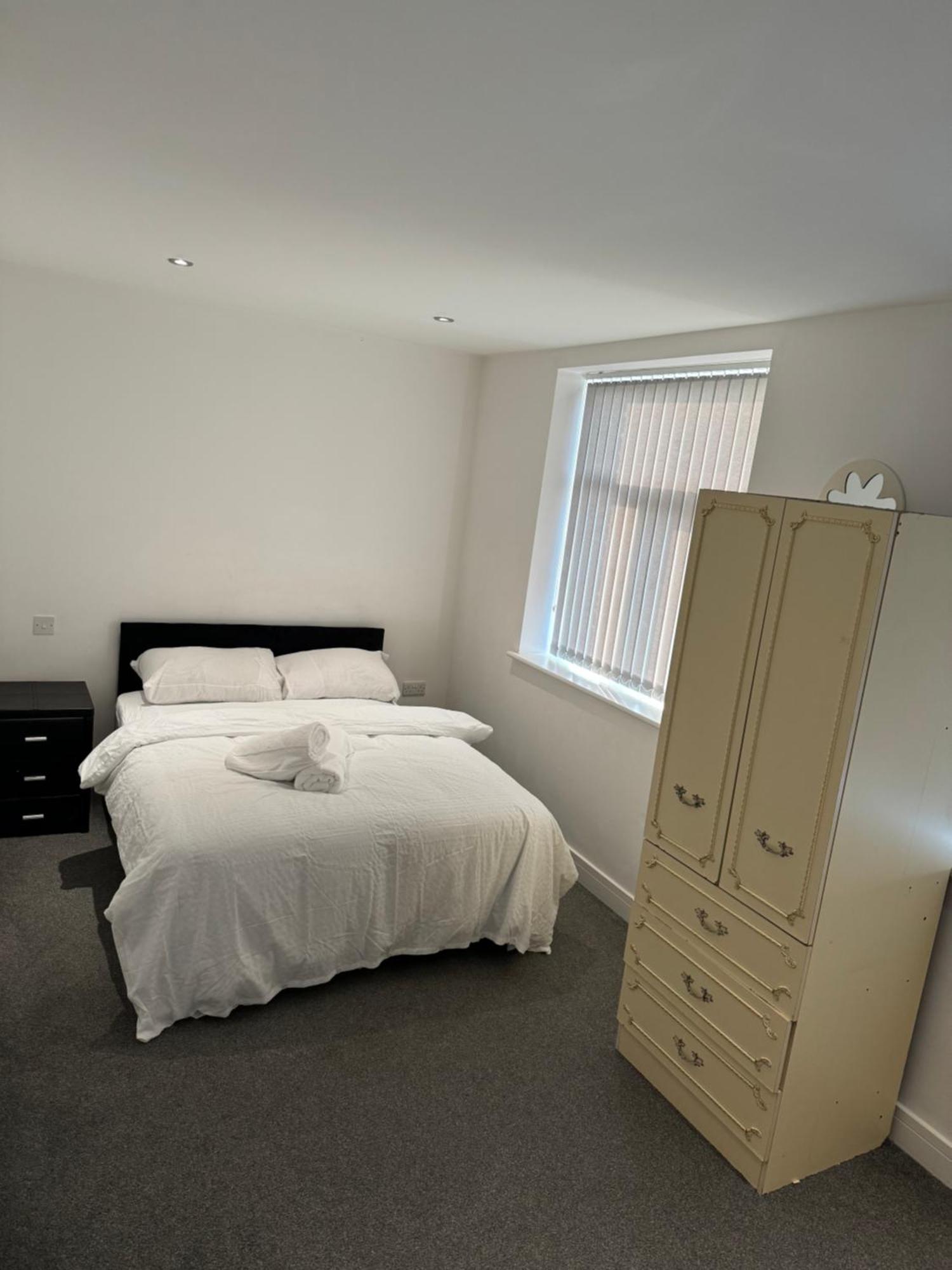 2 Bedroom Apartment In Doncaster City Centre Экстерьер фото