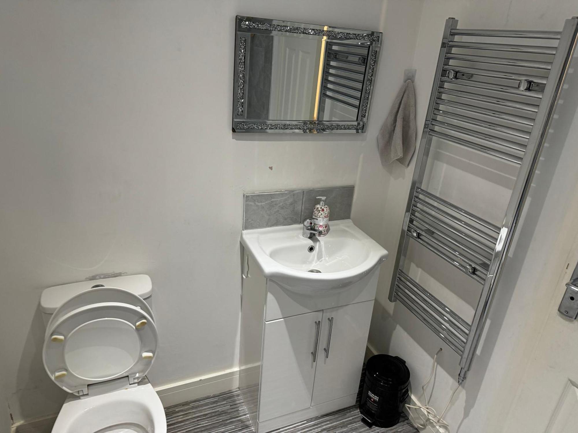 2 Bedroom Apartment In Doncaster City Centre Экстерьер фото